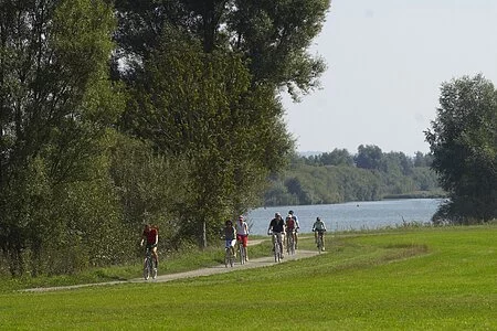 Radweg am See